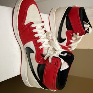 Air Jordan 1 KO Chicago 2021 W/ box in good condition